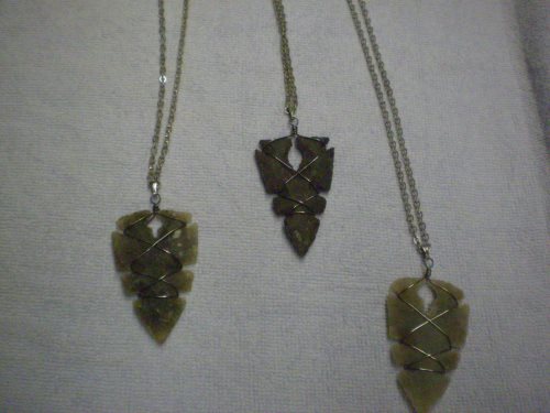 Chipped stone arrowhead necklace, fancy superior s